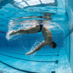 De Perfecte Flip Turn: Jouw Gids voor Snellere Keerpunten en Efficiënter Zwemmen De-Perfecte-Flip-Turn-Jouw-Gids-voor-Snellere-Keerpunten-en-Efficienter-Zwemmen.jpg